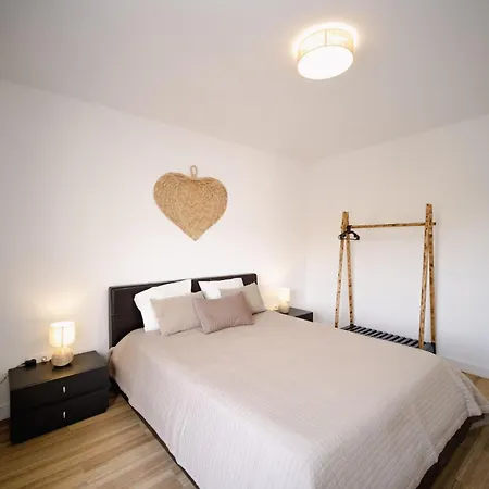 Jada * אלבופיירה